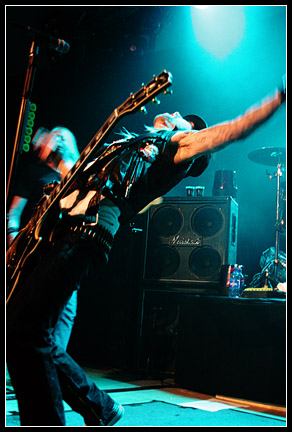 2004-02-13 - Backyard Babies från P3 Popstad 2004, Jönköping