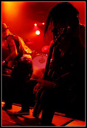 2004-02-13 - Backyard Babies från P3 Popstad 2004, Jönköping
