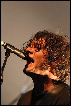 2003-11-17 - Black Rebel Motorcycle Club från Cirkus, Stockholm