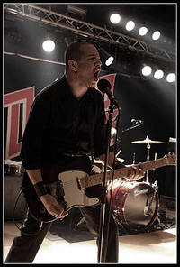 2003-11-06 - Danko Jones från Chalmers, Göteborg