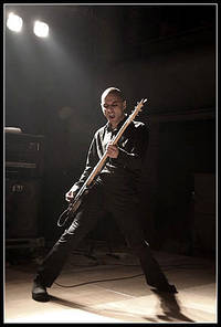 2003-11-06 - Danko Jones från Chalmers, Göteborg