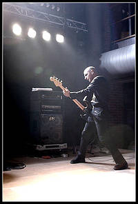 2003-11-06 - Danko Jones från Chalmers, Göteborg
