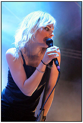 2003-08-09 - The Sounds från Gbg Kalaset, Göteborg
