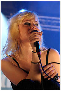 2003-08-09 - The Sounds från Gbg Kalaset, Göteborg