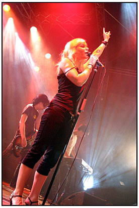 2003-08-09 - The Sounds från Gbg Kalaset, Göteborg