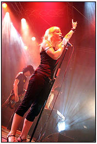 2003-08-09 - The Sounds från Gbg Kalaset, Göteborg