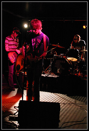 2003-09-27 - Music 77 från Distro, Göteborg