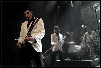2004-01-22 - The Hives från Stora Teatern, Göteborg