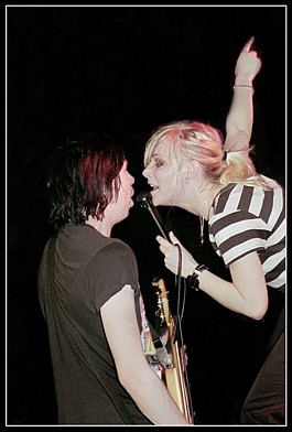 2003-05-23 - The Sounds från Sticky Fingers + Högfjällshotellet + Huskvarna Folkets Park, Göteborg