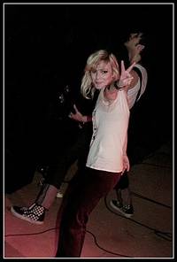 2003-05-23 - The Sounds från Sticky Fingers + Högfjällshotellet + Huskvarna Folkets Park, Göteborg