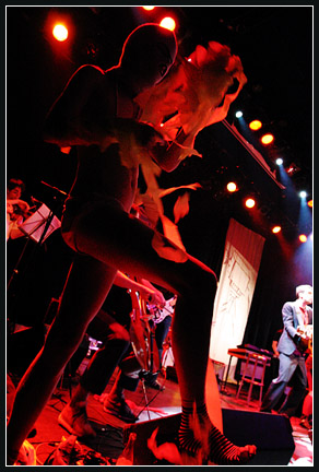 2004-03-02 - Hidden Cameras från Trädgår'n, Göteborg