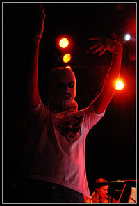 2004-03-02 - Hidden Cameras från Trädgår'n, Göteborg