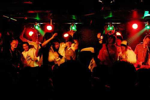 2004-04-14 - Boys från Sticky Fingers, Göteborg
