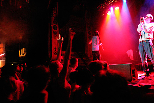 2004-04-23 - The Tough Alliance från Stora Teatern, Göteborg