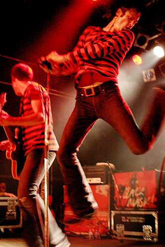 2004-05-20 - The (International) Noise Conspiracy från Berlin SO 36, Berlin