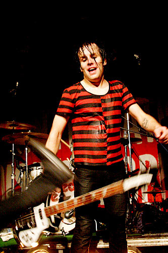 2004-05-20 - The (International) Noise Conspiracy från Berlin SO 36, Berlin