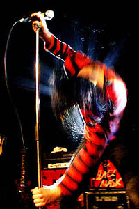 2004-05-20 - The (International) Noise Conspiracy från Berlin SO 36, Berlin