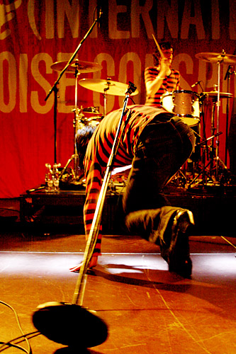 2004-05-24 - The (International) Noise Conspiracy från Zürich Rote Fabrik, Zürich