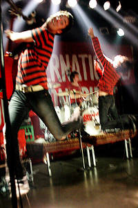 2004-05-22 - The (International) Noise Conspiracy från Wien Planet Music, Wien