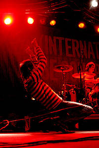 2004-05-27 - The (International) Noise Conspiracy från Popaganda, Stockholm