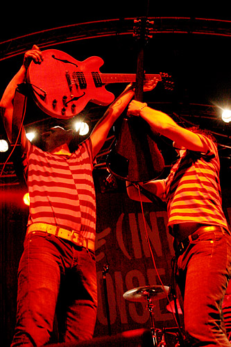 2004-05-27 - The (International) Noise Conspiracy från Popaganda, Stockholm