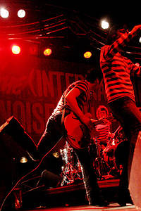 2004-05-27 - The (International) Noise Conspiracy från Popaganda, Stockholm