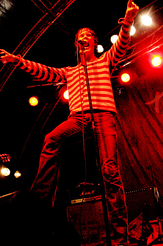 2004-05-27 - The (International) Noise Conspiracy från Popaganda, Stockholm