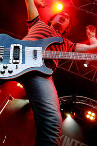 2004-06-18 - The (International) Noise Conspiracy från Hultsfred, Hultsfred