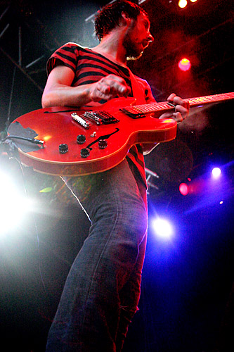 2004-06-18 - The (International) Noise Conspiracy från Hultsfred, Hultsfred