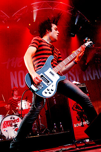 2004-06-18 - The (International) Noise Conspiracy från Hultsfred, Hultsfred