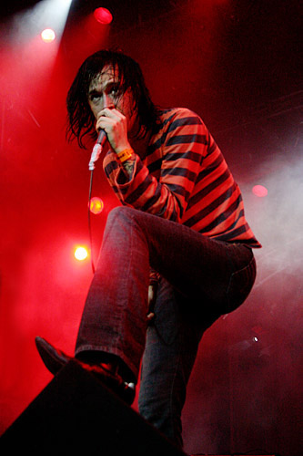 2004-06-18 - The (International) Noise Conspiracy från Hultsfred, Hultsfred
