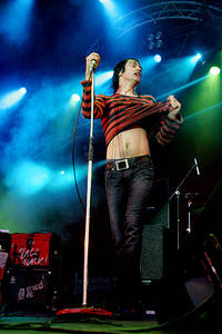 2004-06-18 - The (International) Noise Conspiracy från Hultsfred, Hultsfred