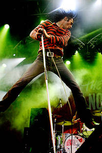 2004-06-18 - The (International) Noise Conspiracy från Hultsfred, Hultsfred