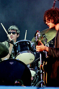 2004-06-26 - Black Rebel Motorcycle Club från Hurricane - Southside, Hamburg