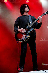 2004-06-26 - Black Rebel Motorcycle Club från Hurricane - Southside, Hamburg