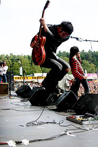2004-06-26 - The (International) Noise Conspiracy från Hurricane - Southside, Hamburg