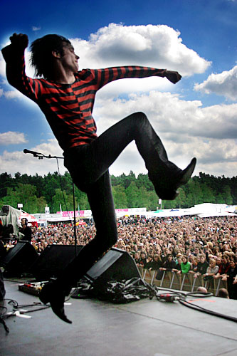 2004-06-26 - The (International) Noise Conspiracy från Hurricane - Southside, Hamburg