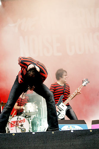 2004-06-26 - The (International) Noise Conspiracy från Hurricane - Southside, Hamburg