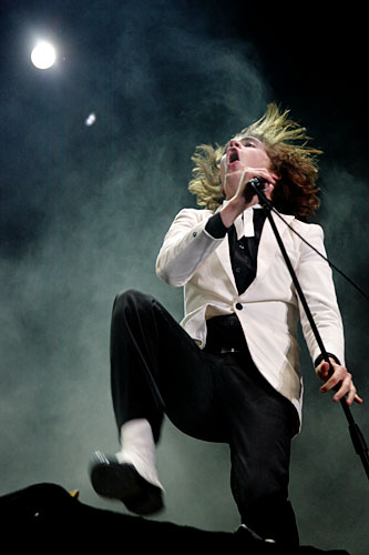 2004-06-26 - The Hives från Hurricane - Southside, Hamburg