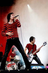 2004-06-26 - The (International) Noise Conspiracy från Hurricane - Southside, Hamburg