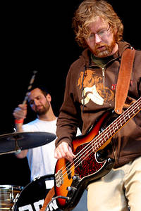 2004-07-05 - Broken Social Scene från Accelerator Malmö, Malmö