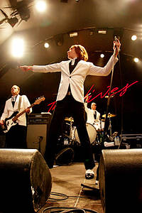 2004-07-05 - The Hives från Accelerator Malmö, Malmö