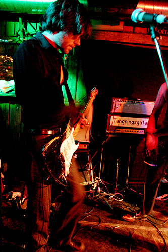 2004-07-09 - Empire Dogs från Peace & Love, Borlänge