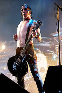 2004-07-22 - Backyard Babies från Kalas Lysekil, Lysekil