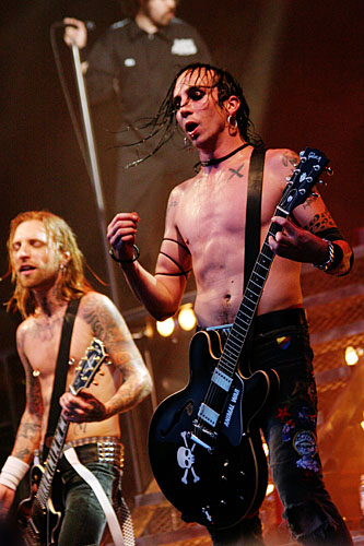 2004-07-22 - Backyard Babies från Kalas Lysekil, Lysekil