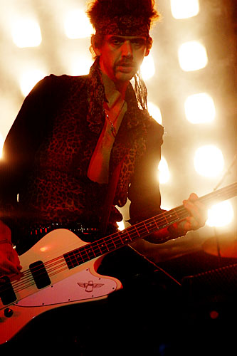 2004-07-29 - The Darkness från Storsjöyran, Östersund
