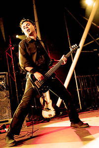 2004-07-29 - Danko Jones från Storsjöyran, Östersund