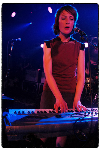 2004-04-02 - The Metric från Debaser Slussen, Stockholm