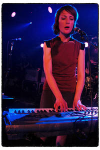 2004-04-02 - The Metric från Debaser Slussen, Stockholm