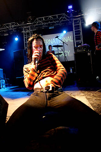 2004-08-26 - The (International) Noise Conspiracy från Reading Festival, Reading